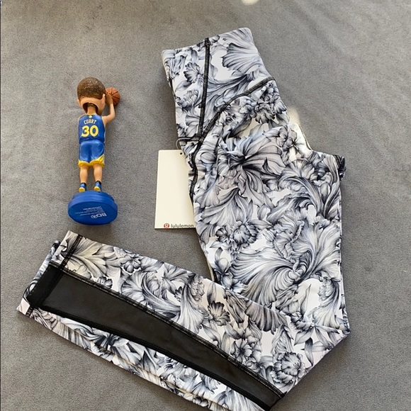 lululemon athletica Pants - Lululemon train times 7/8 Pant